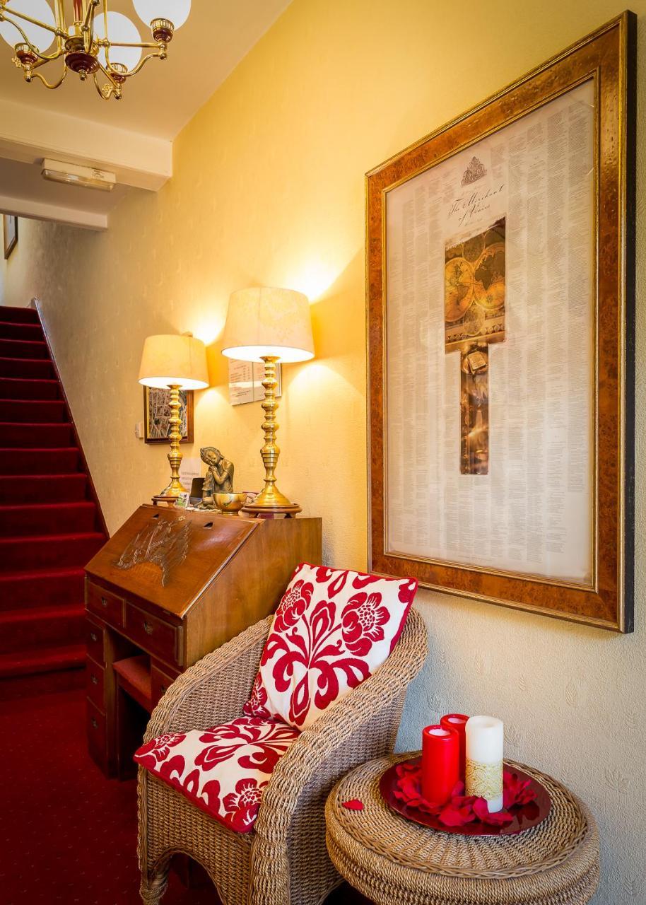 แอชโกรฟ เฮาส์ Hotel สแตรทฟอร์ด อะพอน เอวอน ภายนอก รูปภาพ